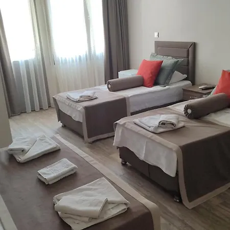 Yasemin Hotel *